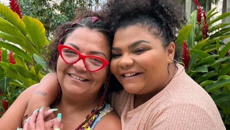 Mãe de Flora Cruz reforça apoio para filha em A Fazenda 16: ‘Eu e ela para tudo’