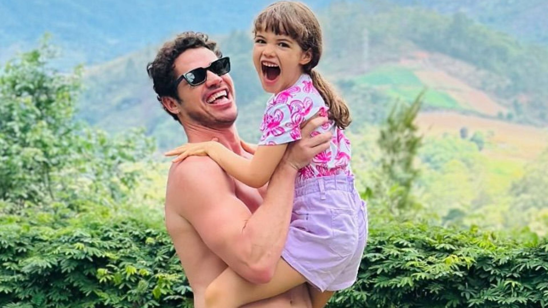 José Loreto mostra momentos divertidos ao lado da filha e amigos: ‘Só amor’