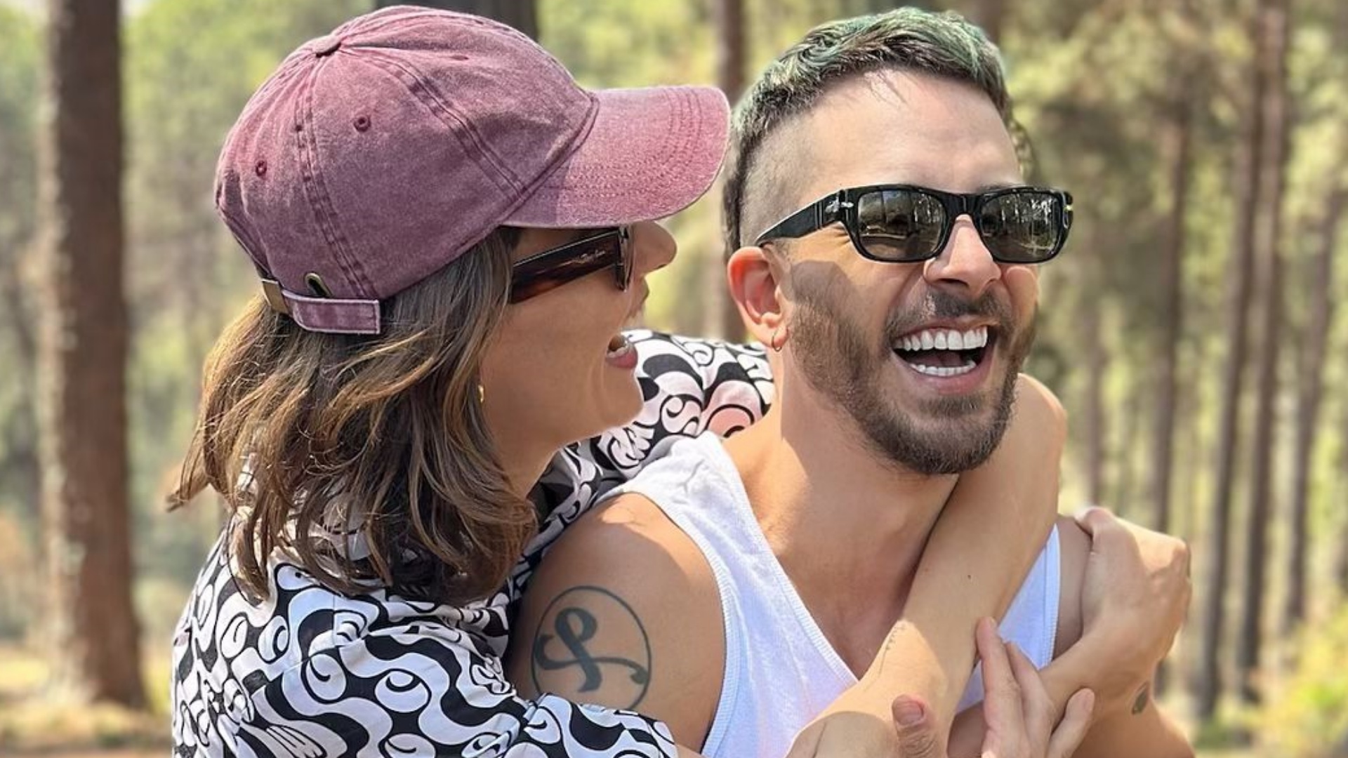 Com fotos em família, Junior Lima se declara no aniversário de Monica Benini