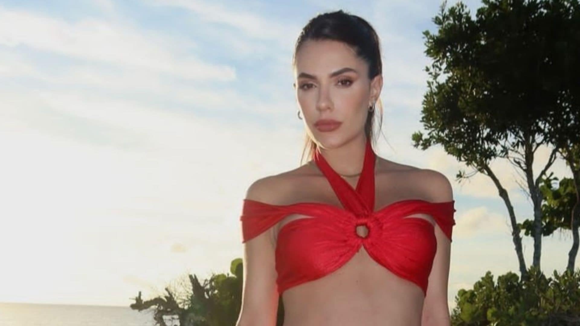Luan Santana faz fotos de Jade Magalhães e barriga se destaca: ‘Enorme’