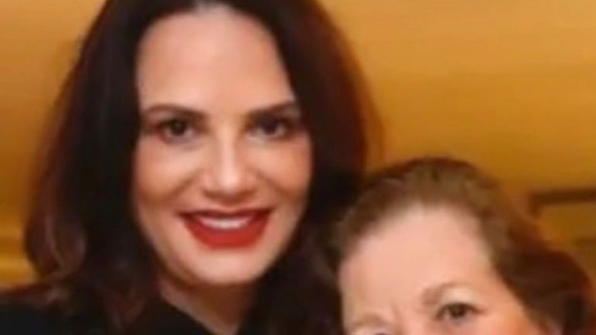 Luiza Brunet surge em fotos raras com a mãe: ‘História de vida muito forte’