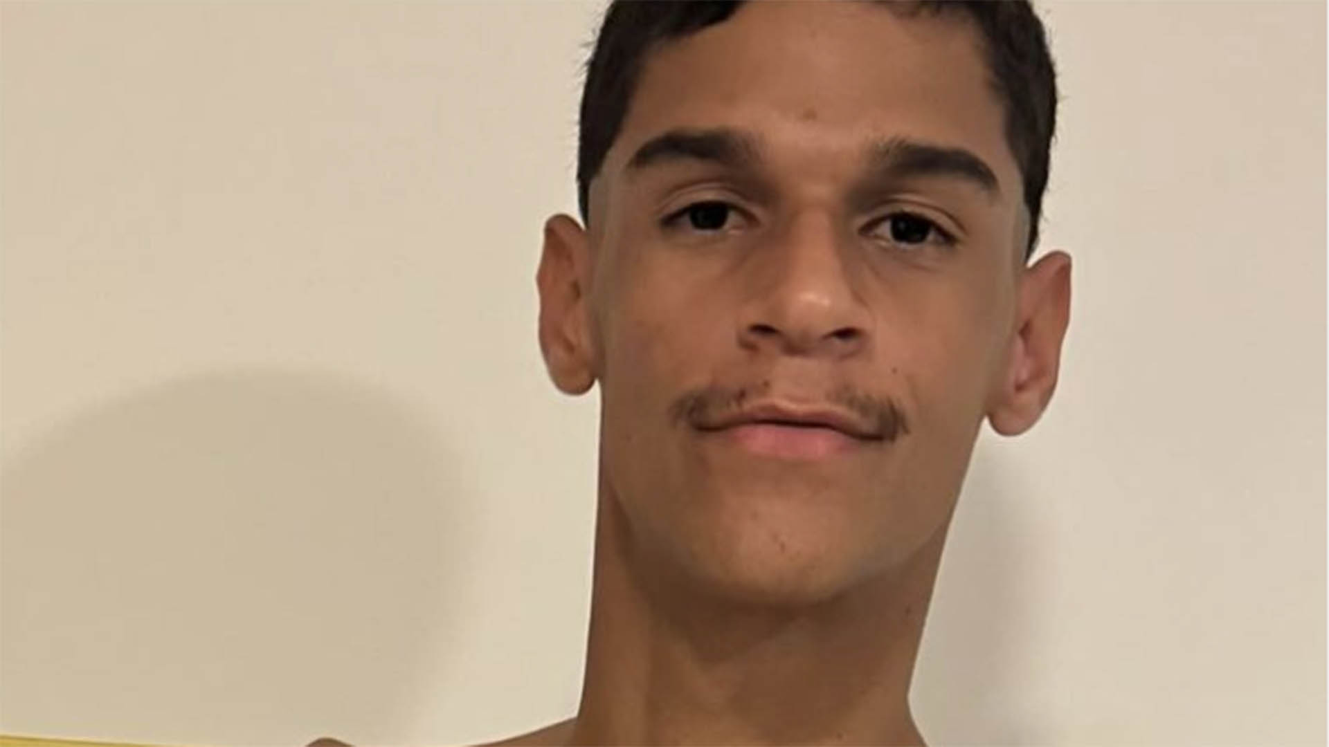 Luva de Pedreiro escolhe tema diferentão para o mesversário do filho