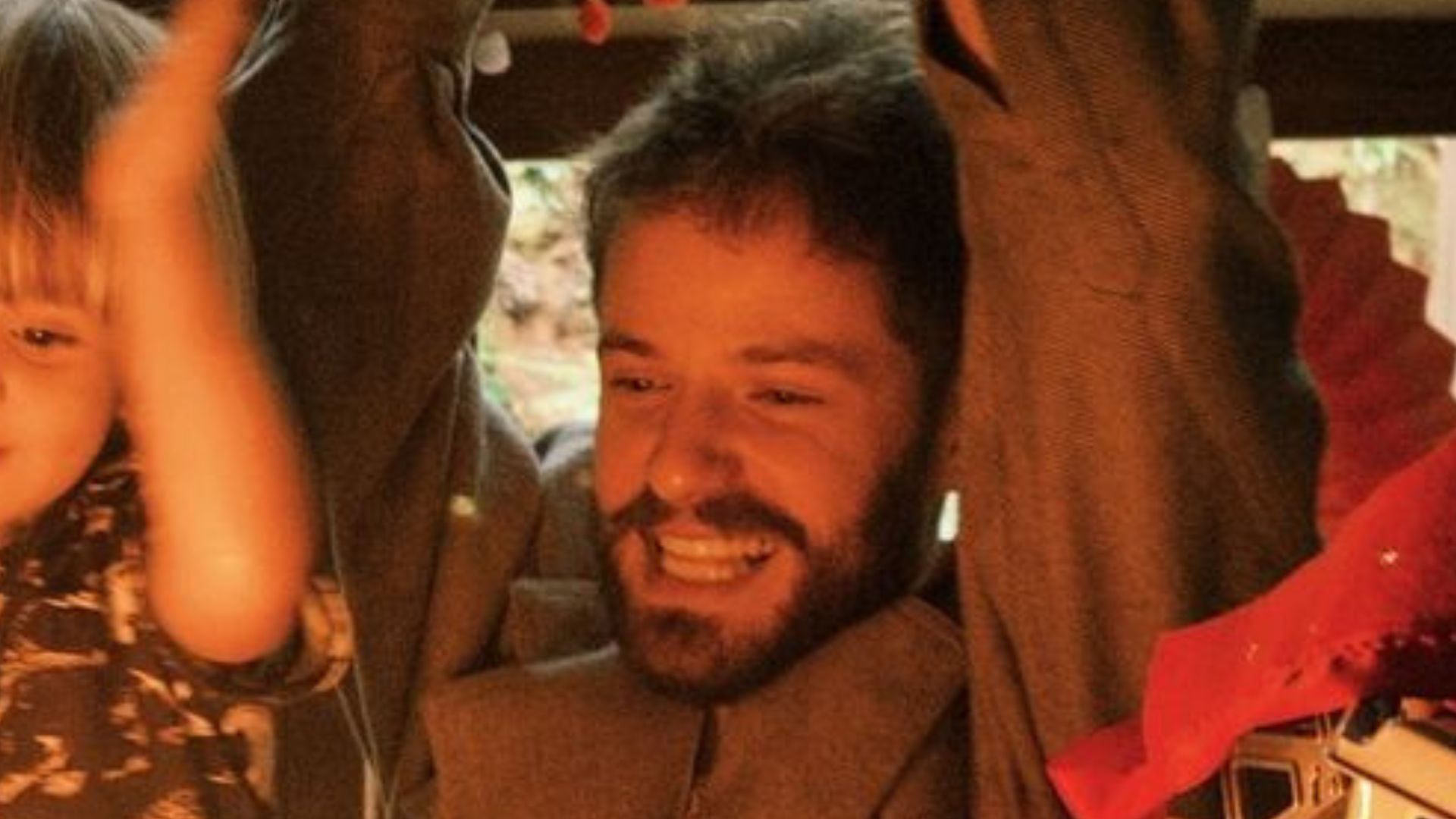 Mauricio Destri exibe fotos raras do filho de 3 anos. Conheça!