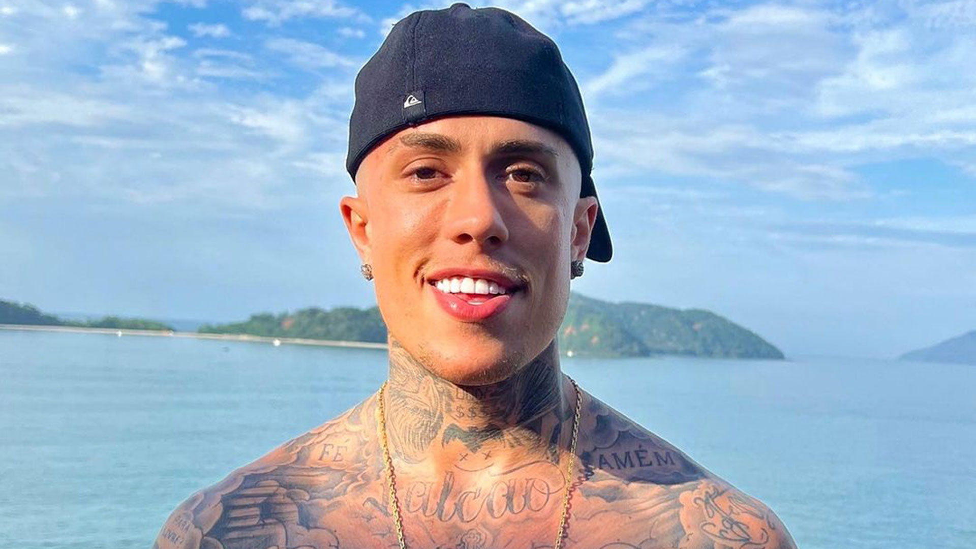 Mc Daniel mostra corpo musculoso após ganhar 12kg