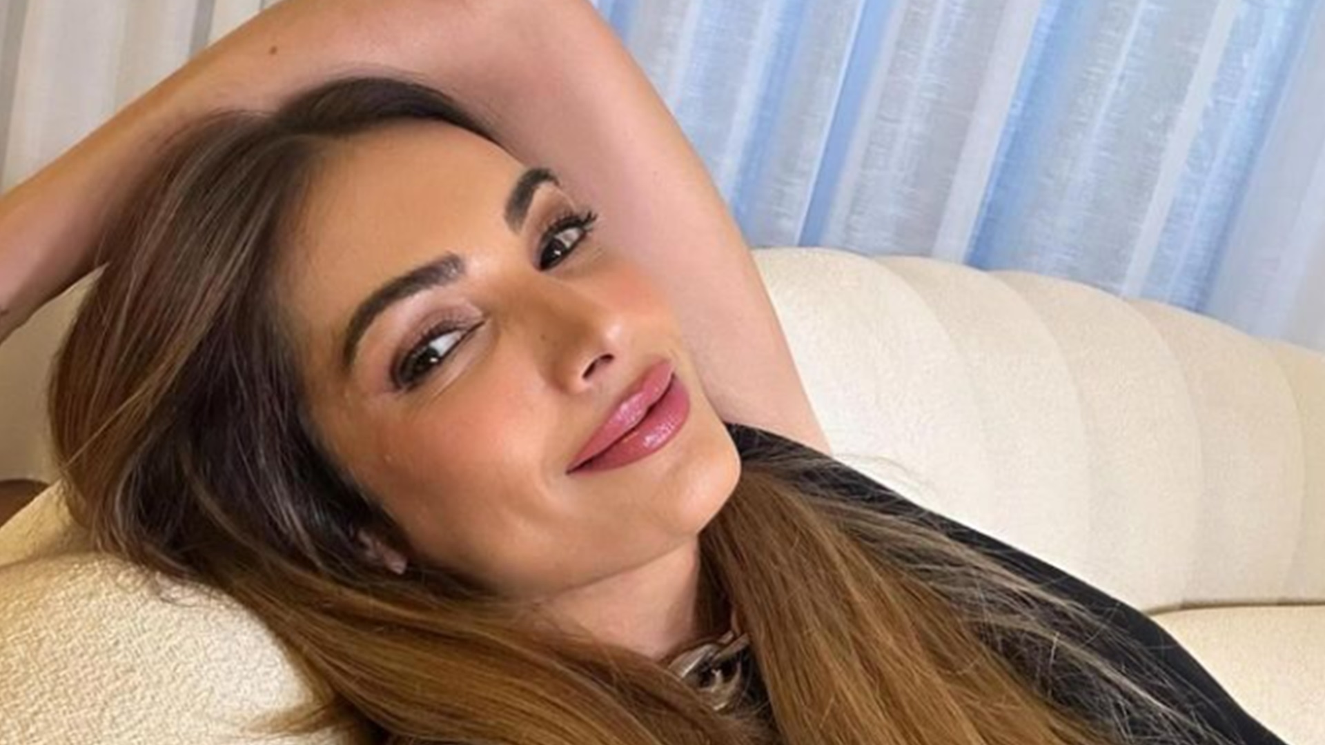 Patrícia Poeta intriga com declaração de amor misteriosa: ‘Sempre sua’