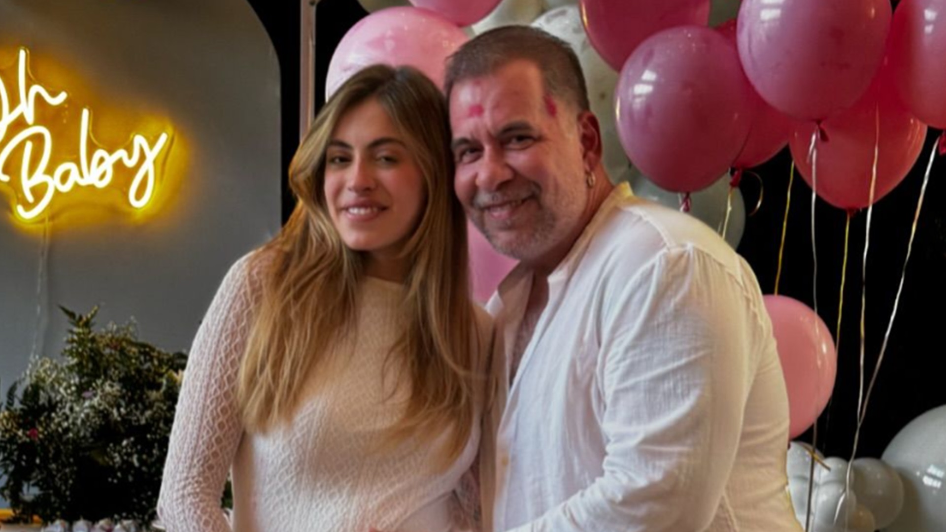 Neta recém-nascida de Leandro Hassum rouba a cena em nova foto