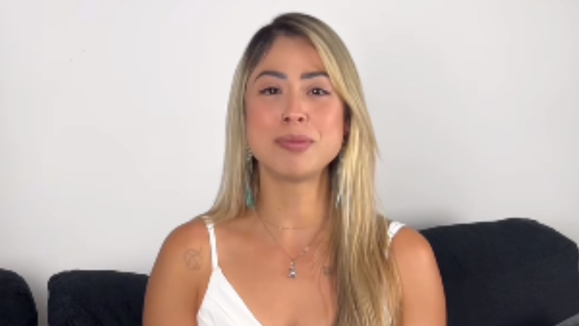Participante de Ilha da Tentação troca noivo pelo novo affair