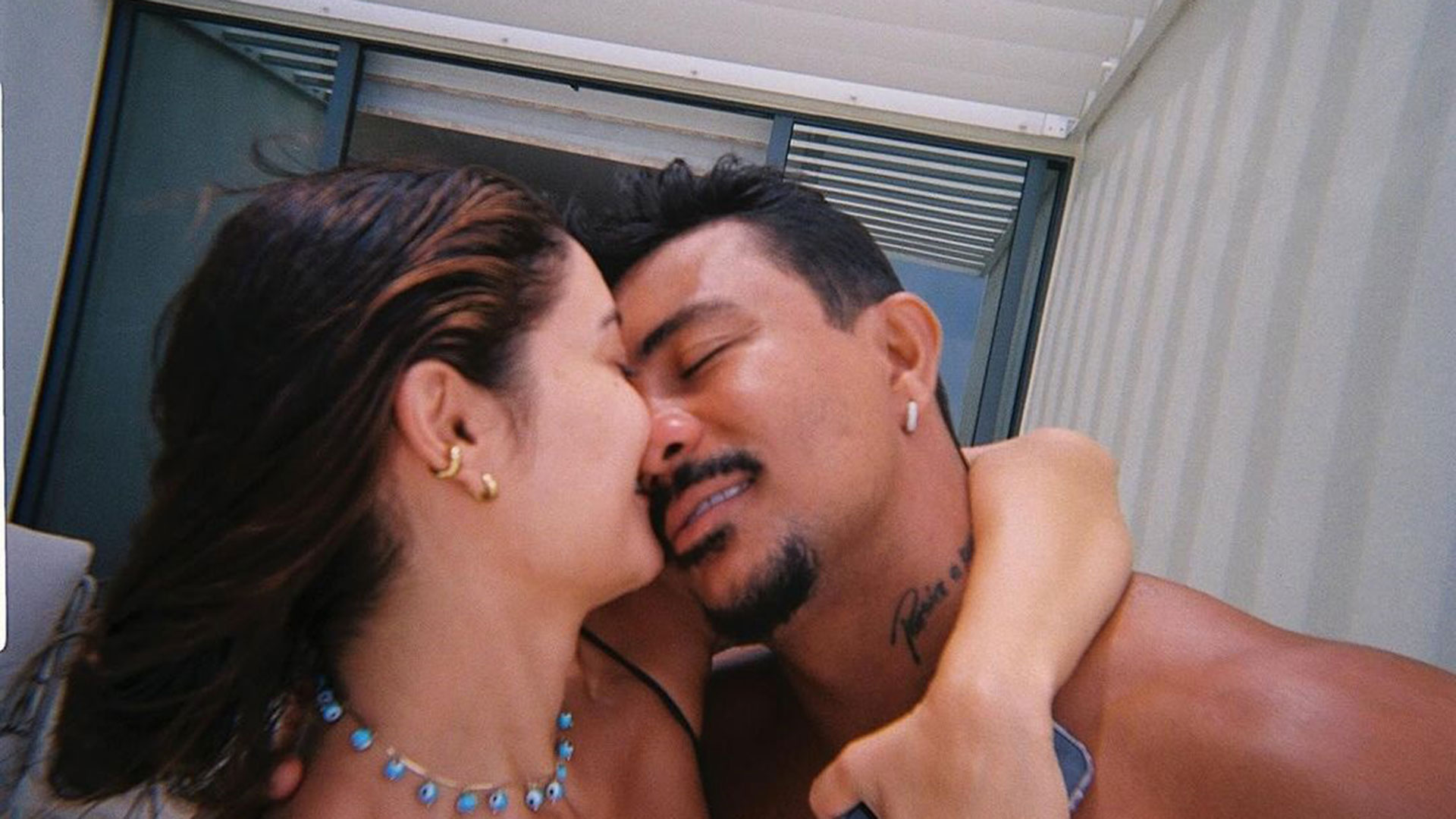 Sophie Charlotte e Xamã abrem álbum de fotos em clima de romance