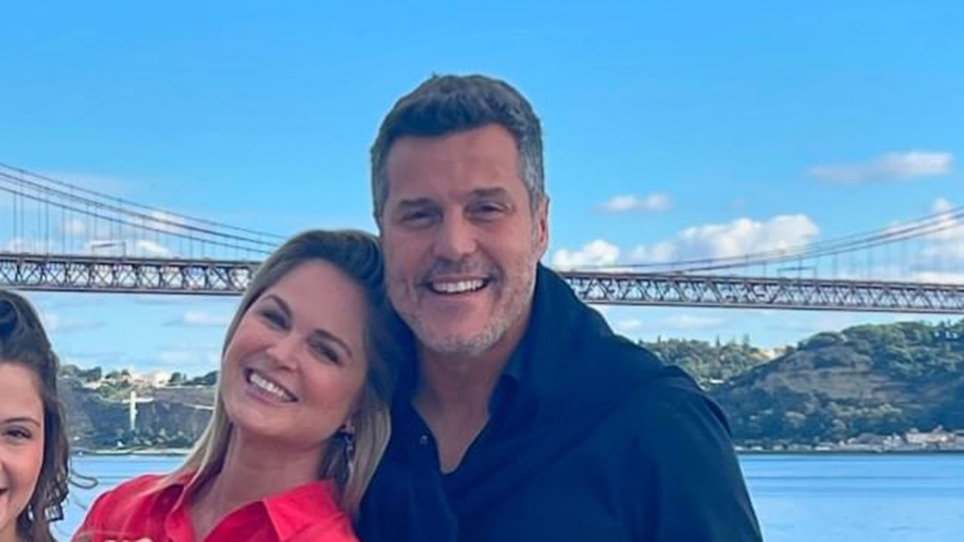 Filha de Susana Werner e Julio Cesar rouba a cena em foto de família