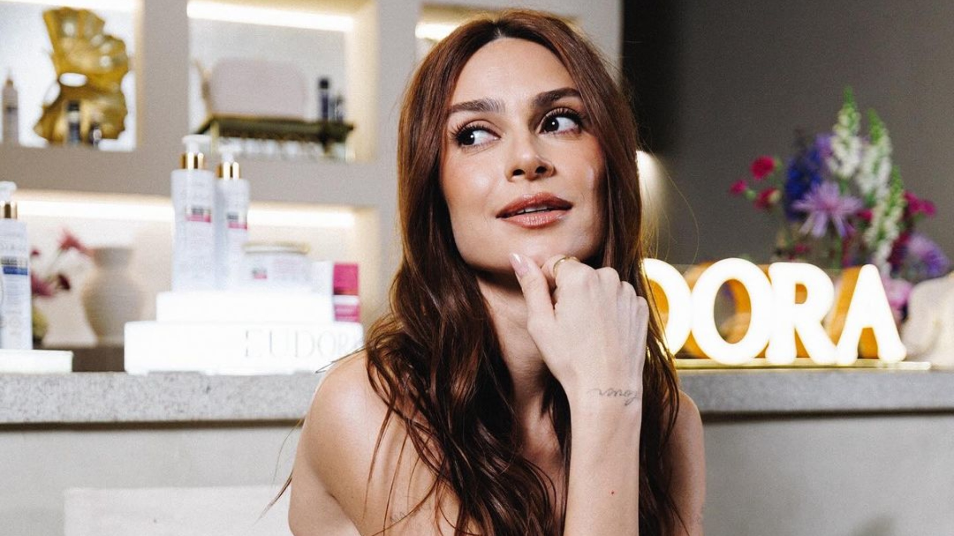 Thaila Ayala fala da importância do autocuidado na maternidade e revela mudanças: ‘São muitas’