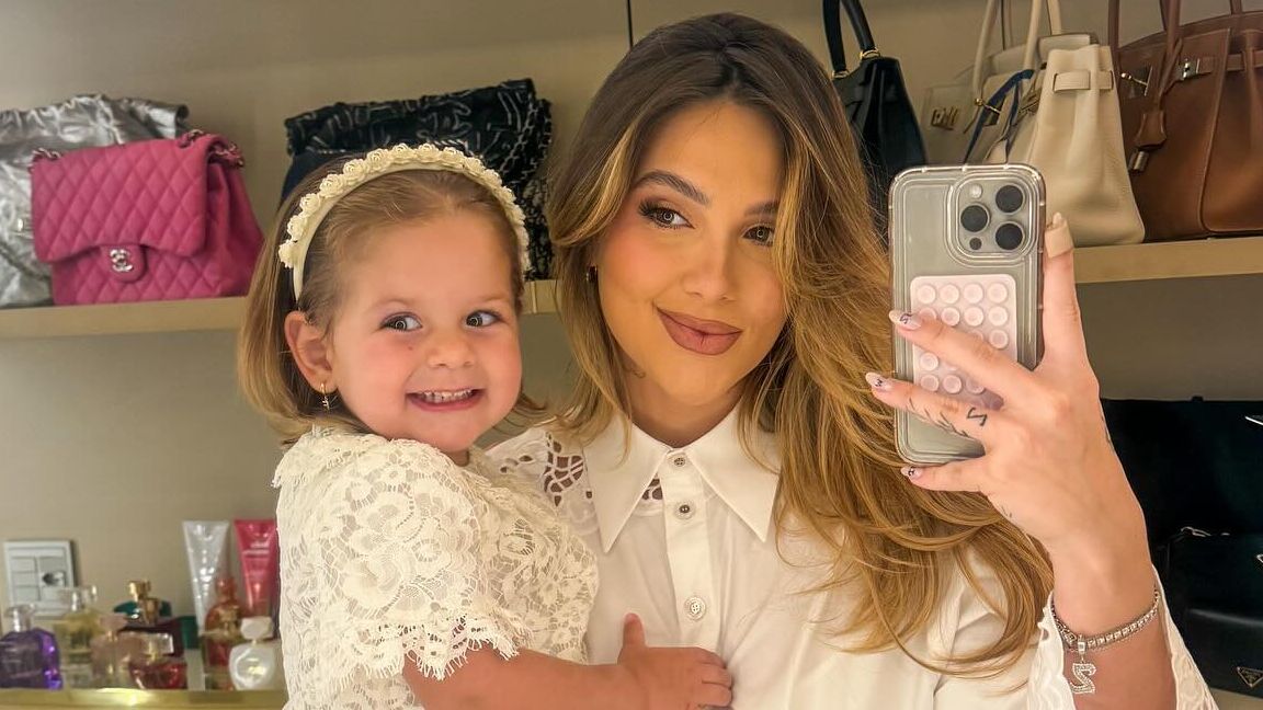Virginia Fonseca revela hábito da filha, Maria Flor: ‘Ela ama’
