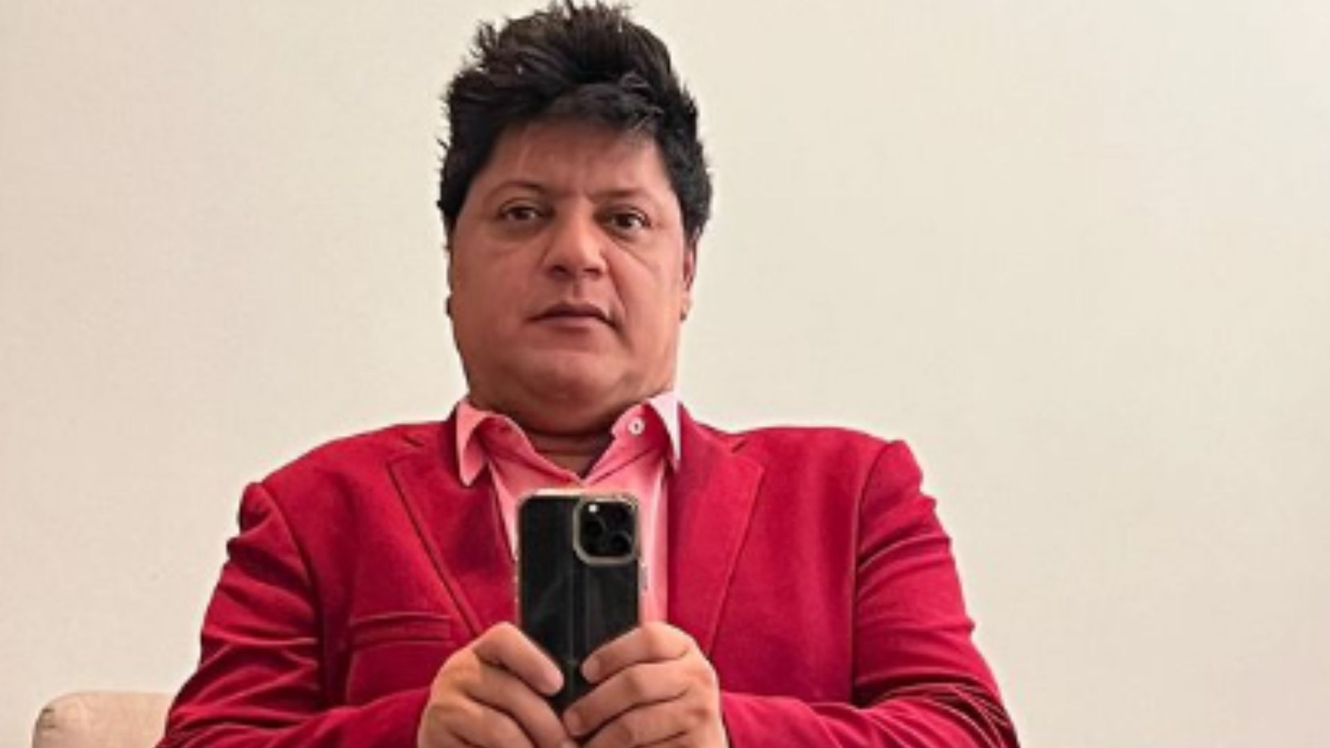 Irmão de Zezé Di Camargo e Luciano é internado em São Paulo