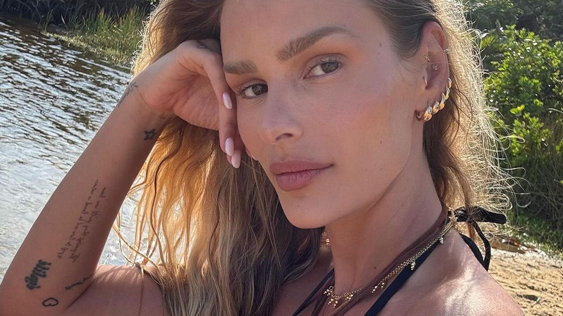 Yasmin Brunet impressiona com corpo mais magro e dá dicas