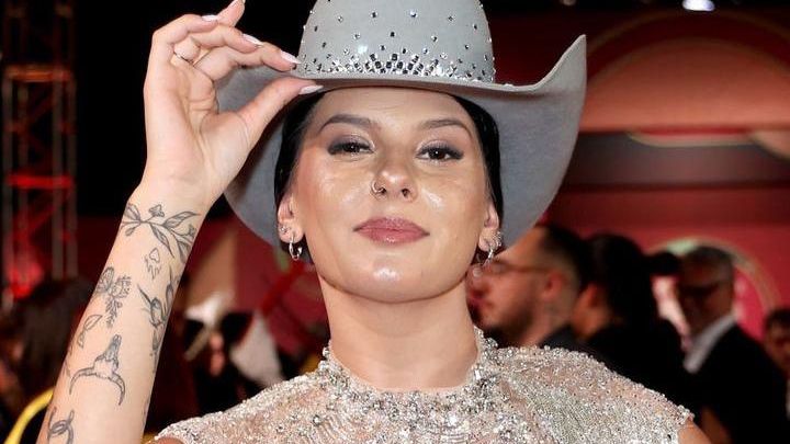 Ana Castela vence o Grammy Latino e manda recado: ‘Reconhecimento de muita dedicação’