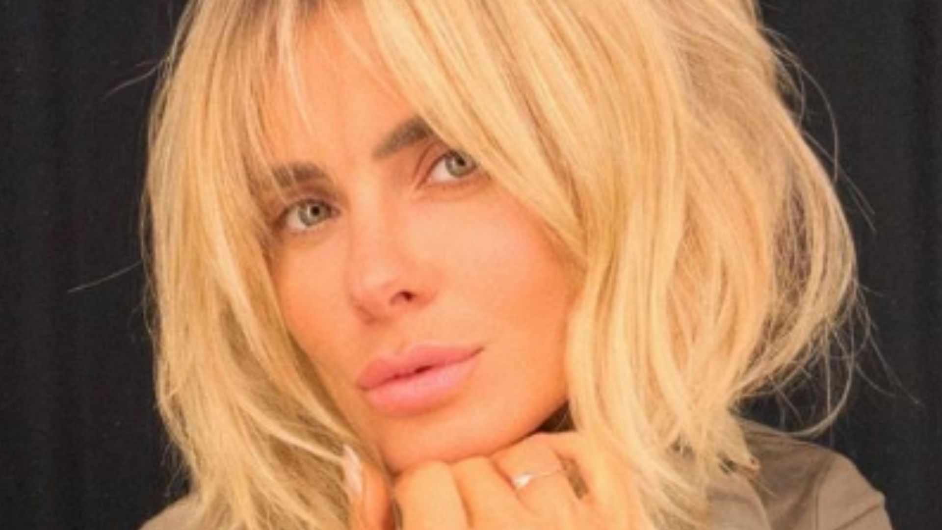 Carolina Dieckmann é a cara do pai! Semelhança vira assunto na web