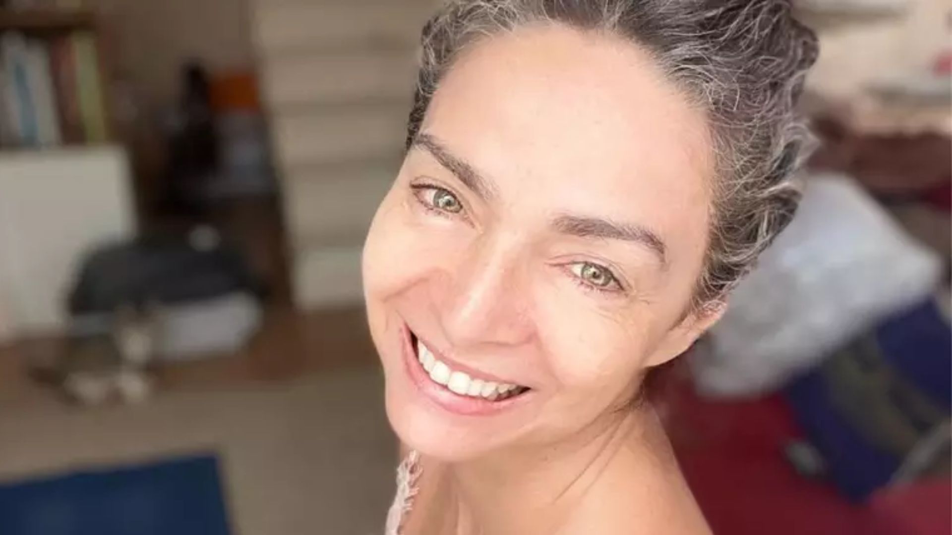 Claudia Ohana celebra retorno da novela Tieta à TV: ‘Traz boas lembranças’