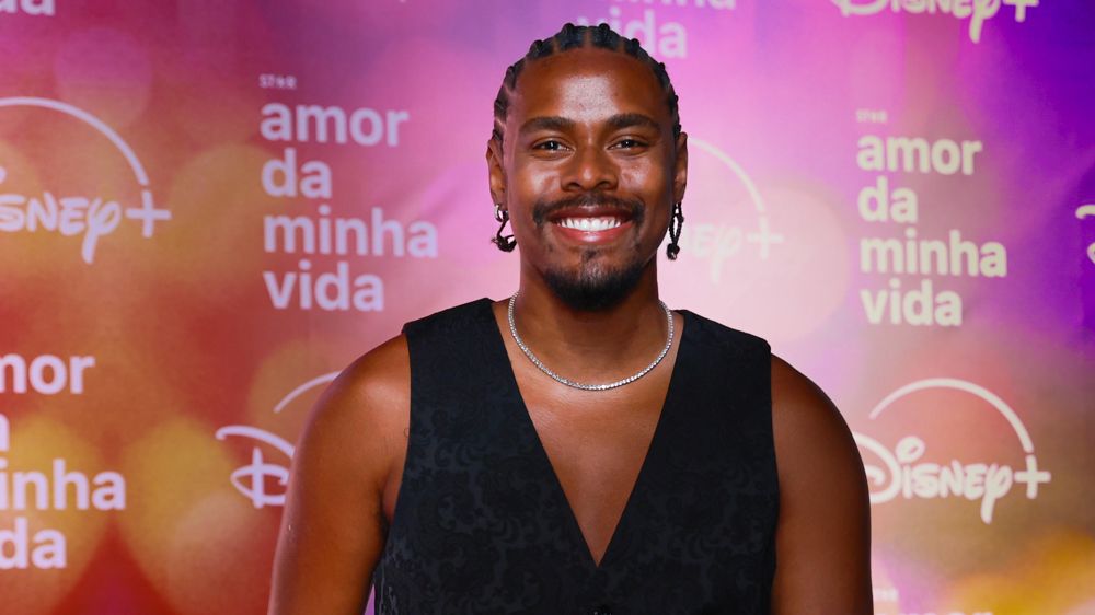 David Reis fala de personagem em série codirigida por Bruna Marquezine: ‘Apaixonado por Bia’