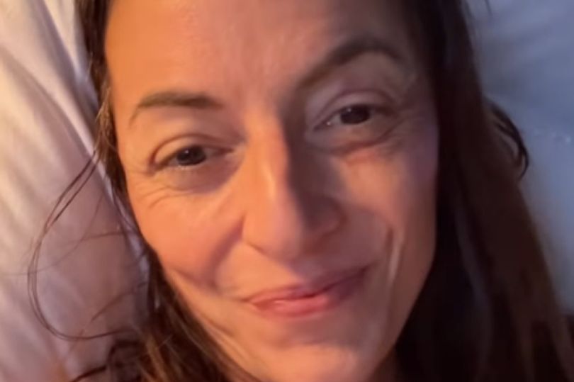 Apresentadora de TV emociona com relato de tumor raro: “Sortuda”