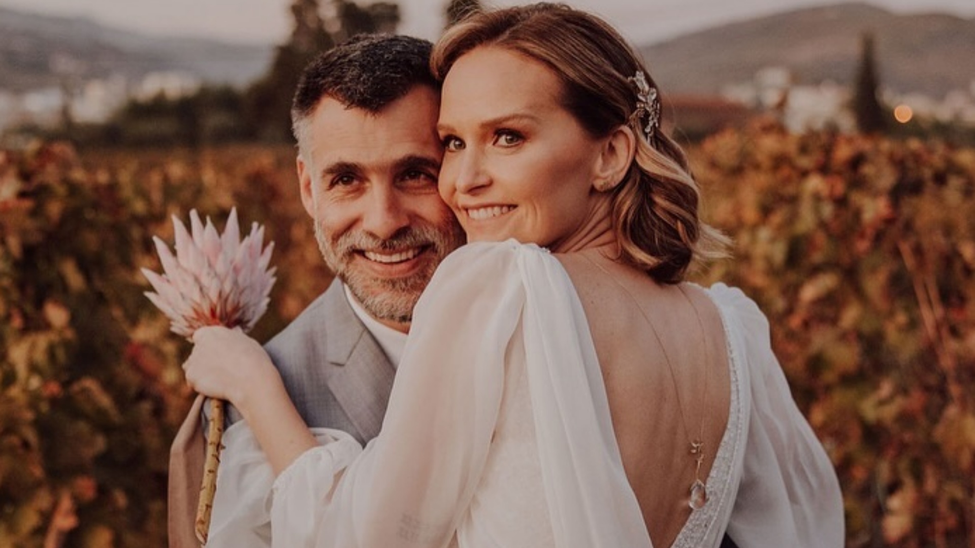 Fernanda Rodrigues exibe cliques raros ao comemorar aniversário de casamento