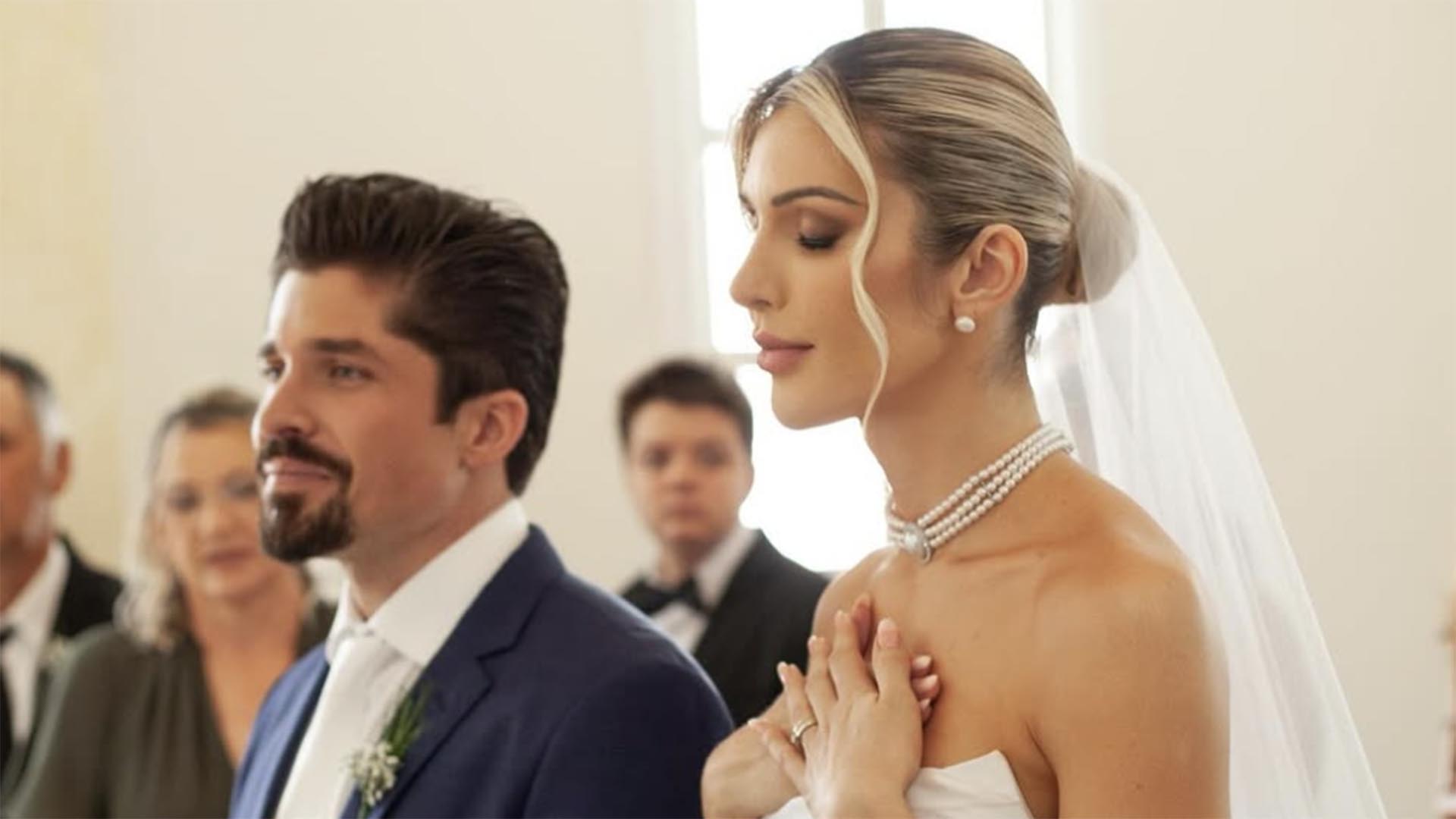 Ex-BBB Tatiele Polyana se casa na igreja com empresário