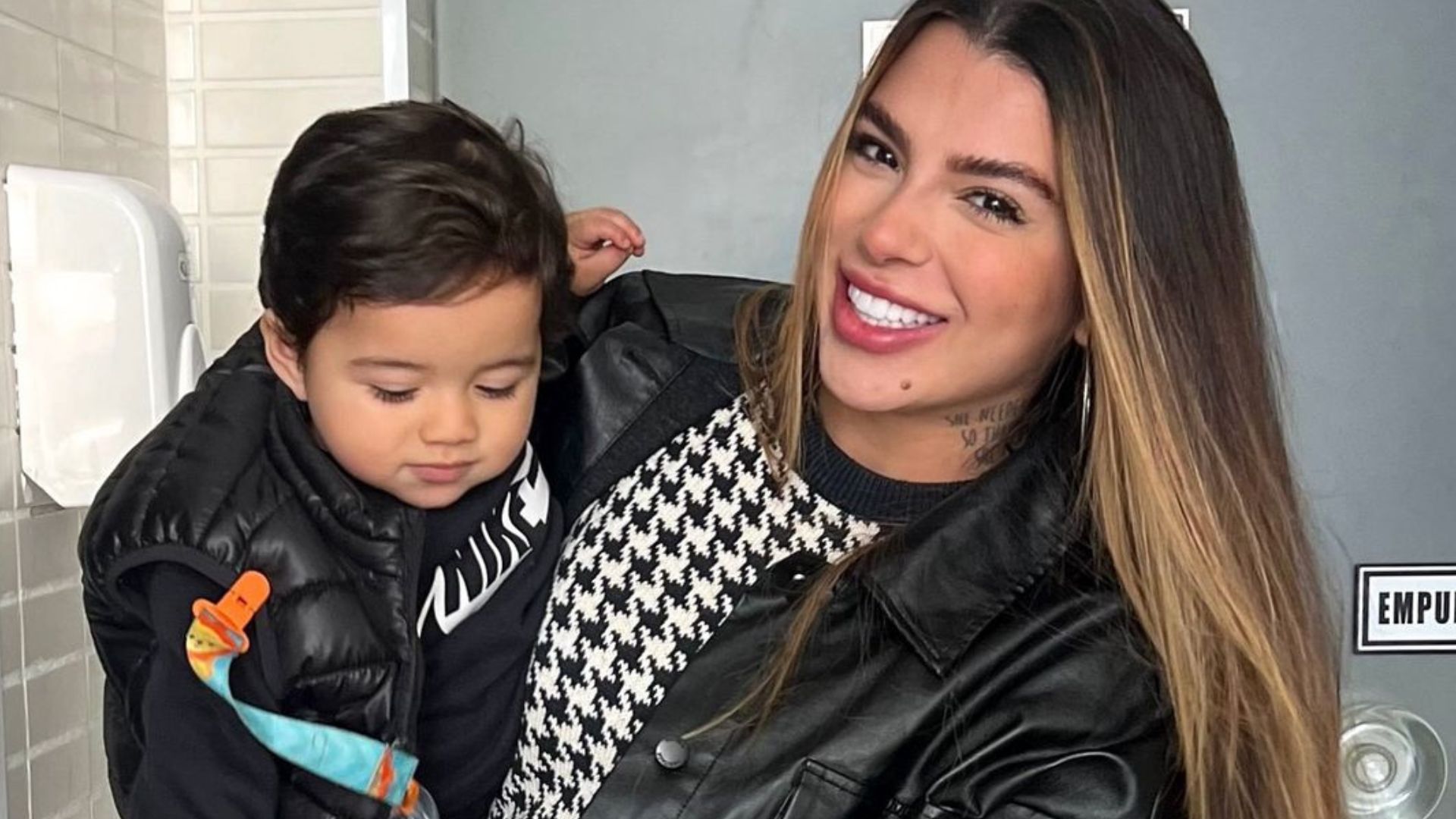 Petra Mattar conta que o filho de 1 ano, Makai, está internado na UTI