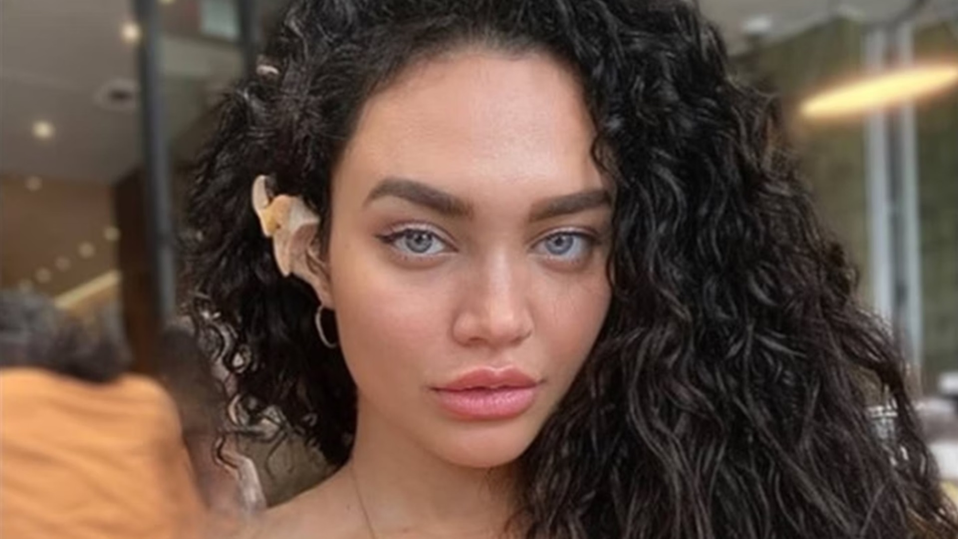 Atriz de Gossip Girl, Chanel Maya Banks desaparece e família faz apelo