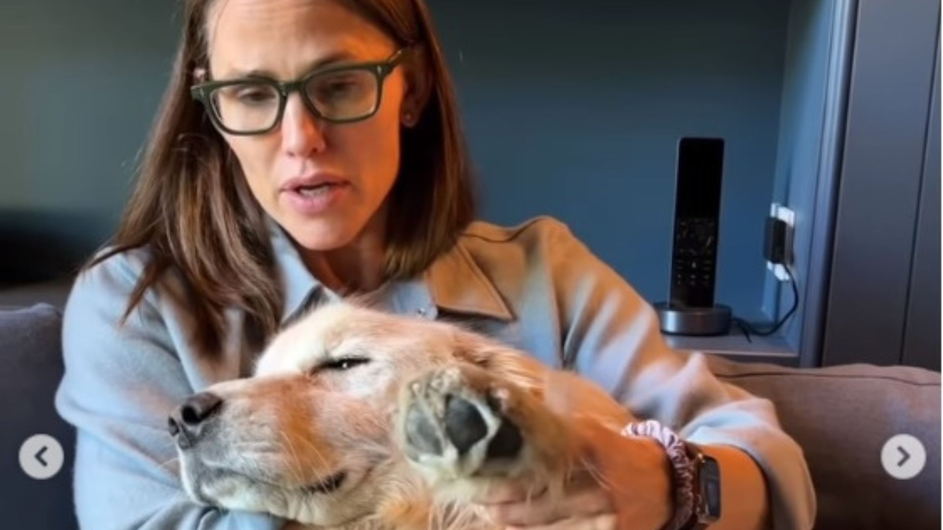Jennifer Garner emociona ao lamentar morte de cachorrinha
