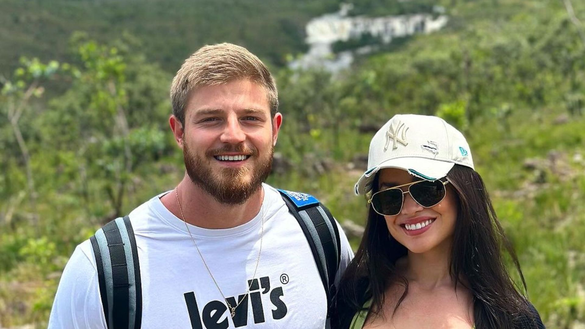 Juliette Freire e Kaique Cerveny desmentem rumores de noivado