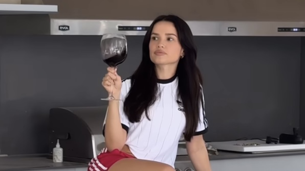 Juliette compartilha bastidores divertidos de móveis chegando em casa no Rio de Janeiro