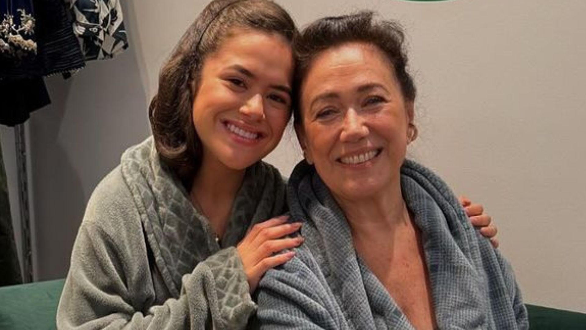 Lilia Cabral posta foto com Maisa Silva e look chama atenção: ‘Nova moda’