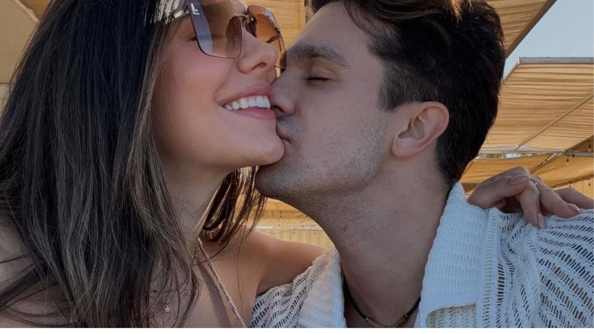 Jade Magalhães exibe a barriguinha de grávida em novas fotos