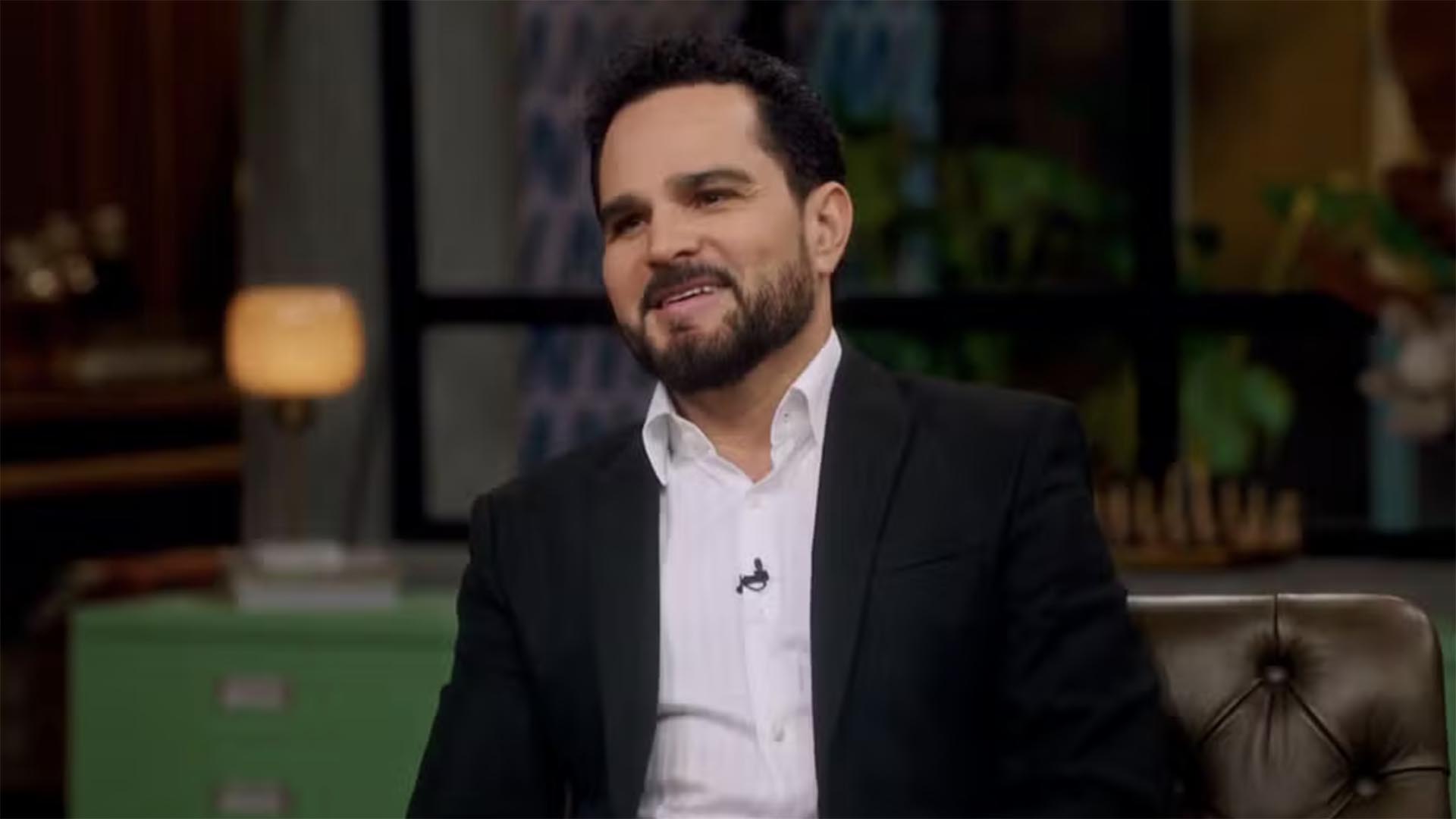 Luciano Camargo revela previsão da mãe para sua vida pessoal