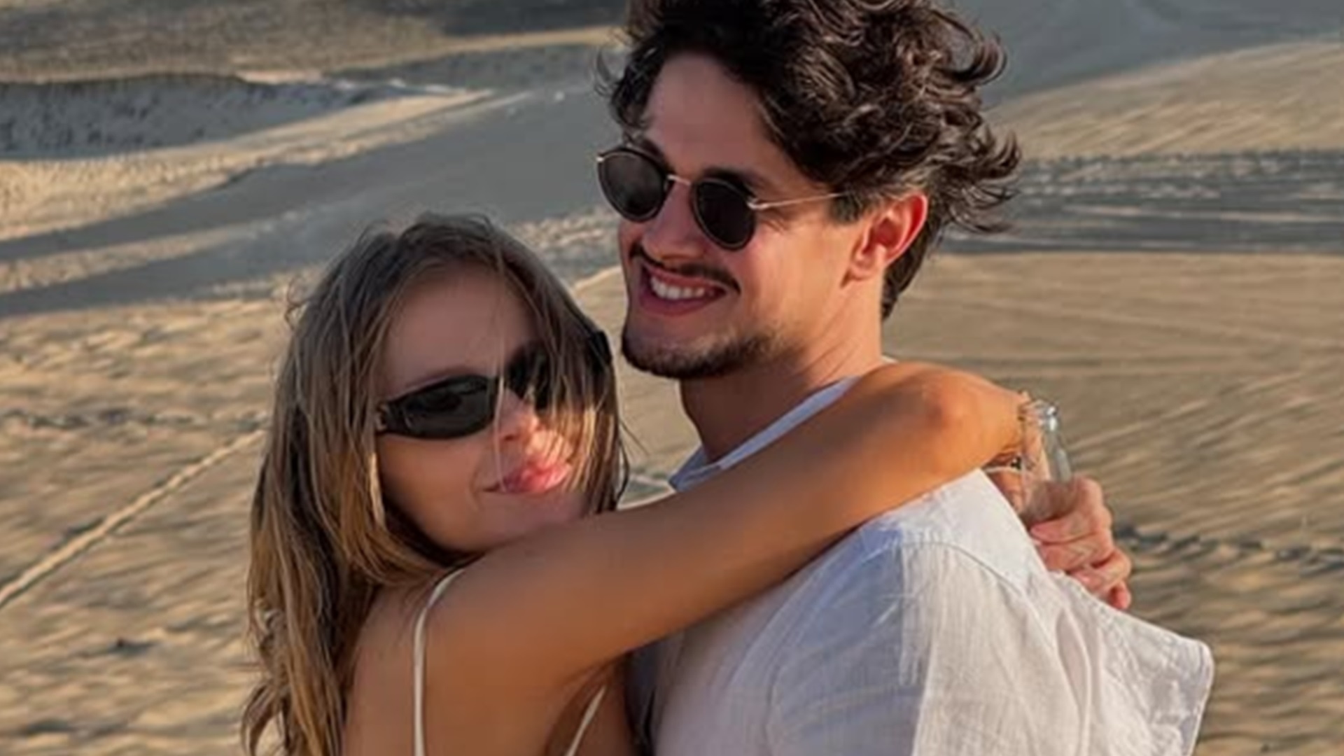 Luísa Sonza esbanja romantismo em novas fotos com o namorado