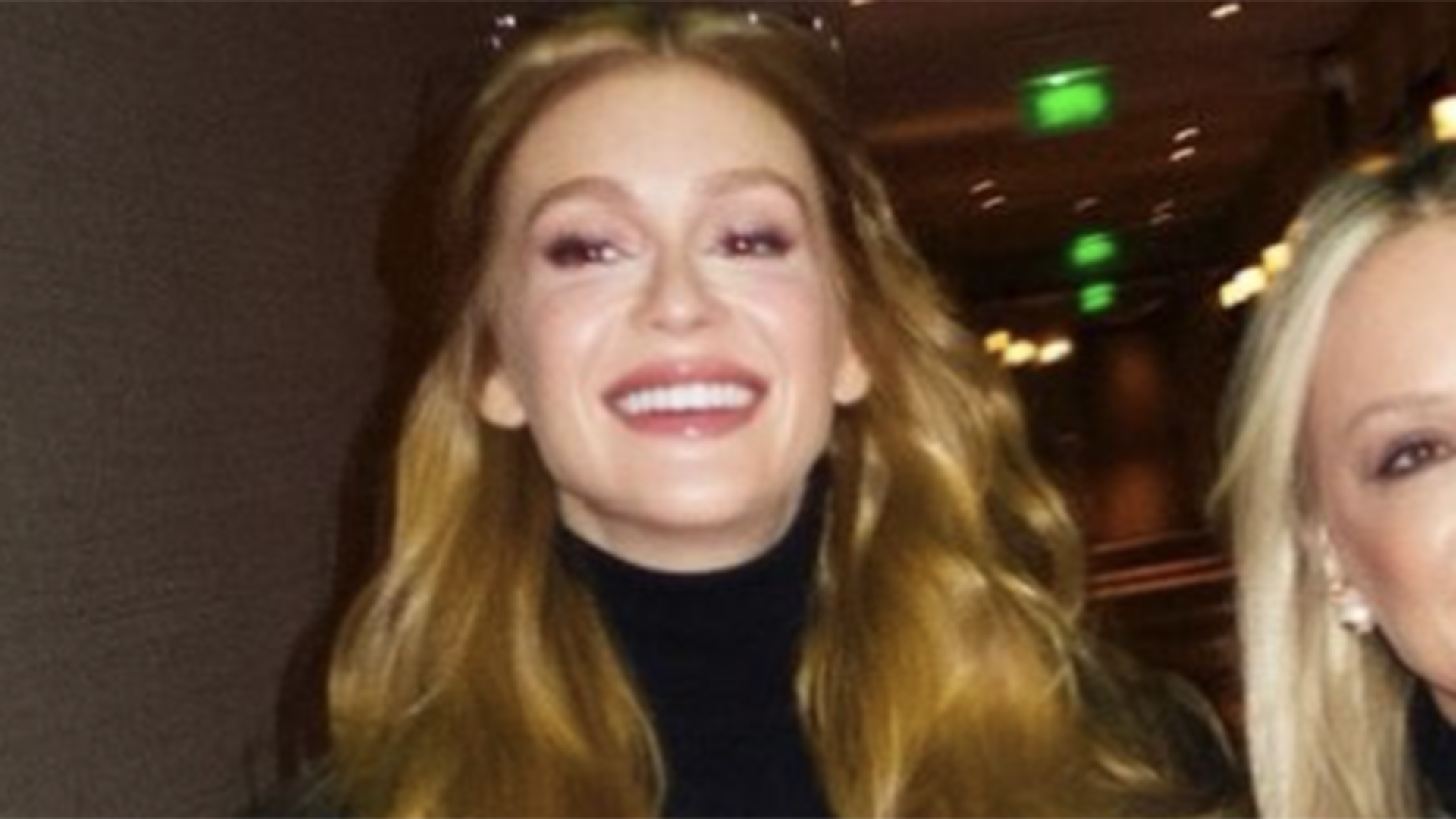 Beleza da mãe de Marina Ruy Barbosa rouba a cena em álbum de fotos