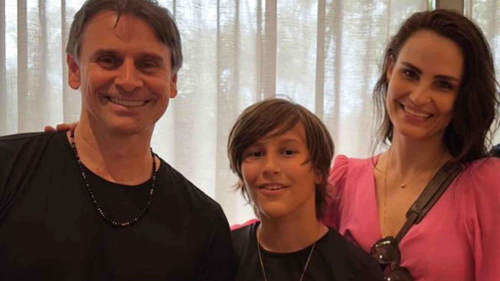 Filho caçula de Murilo Rosa comemora aniversário de 12 anos com festa intimista
