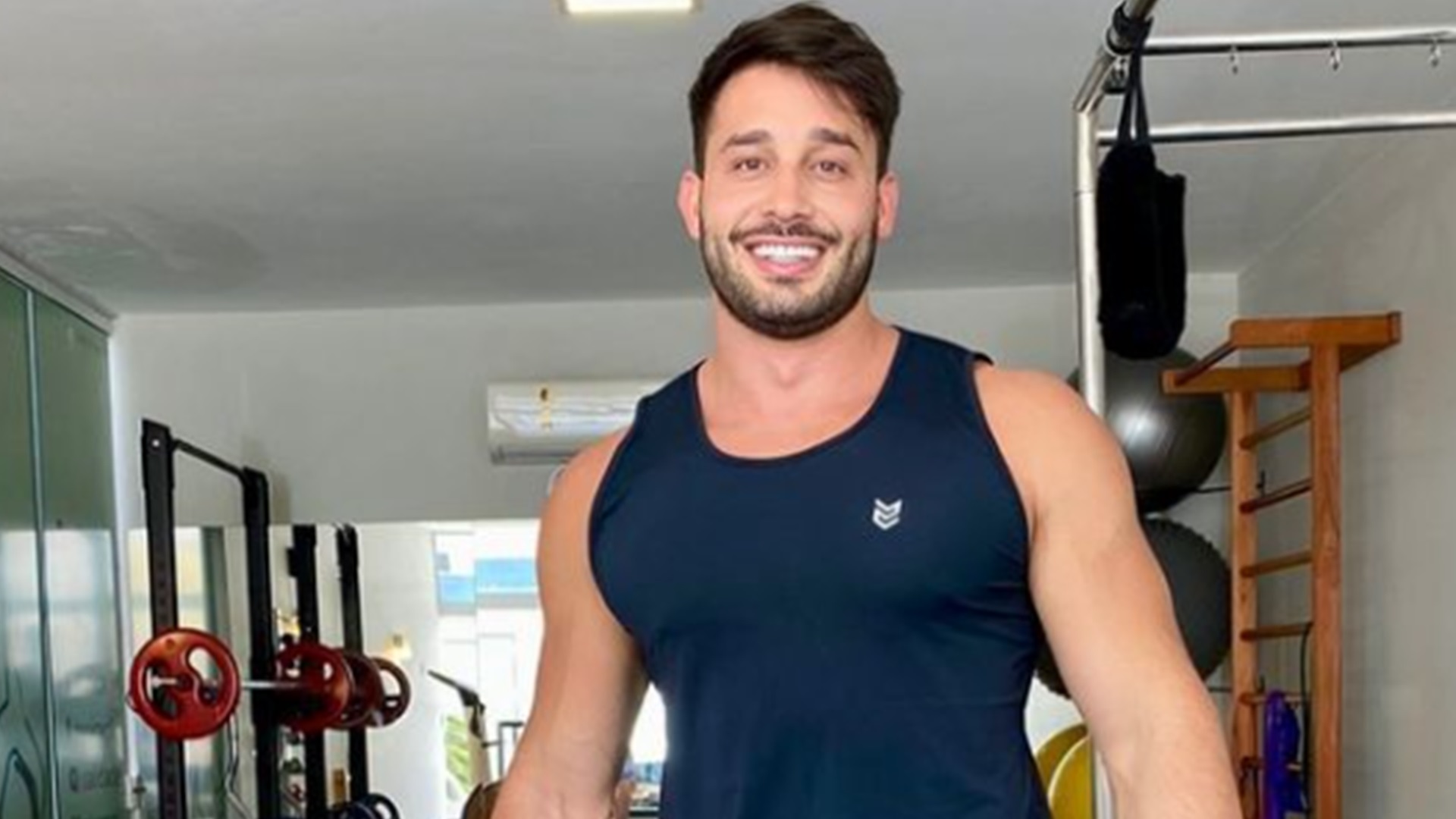 Nandinho Borges assume namoro com ex de amigo, de quem foi padrinho de casamento