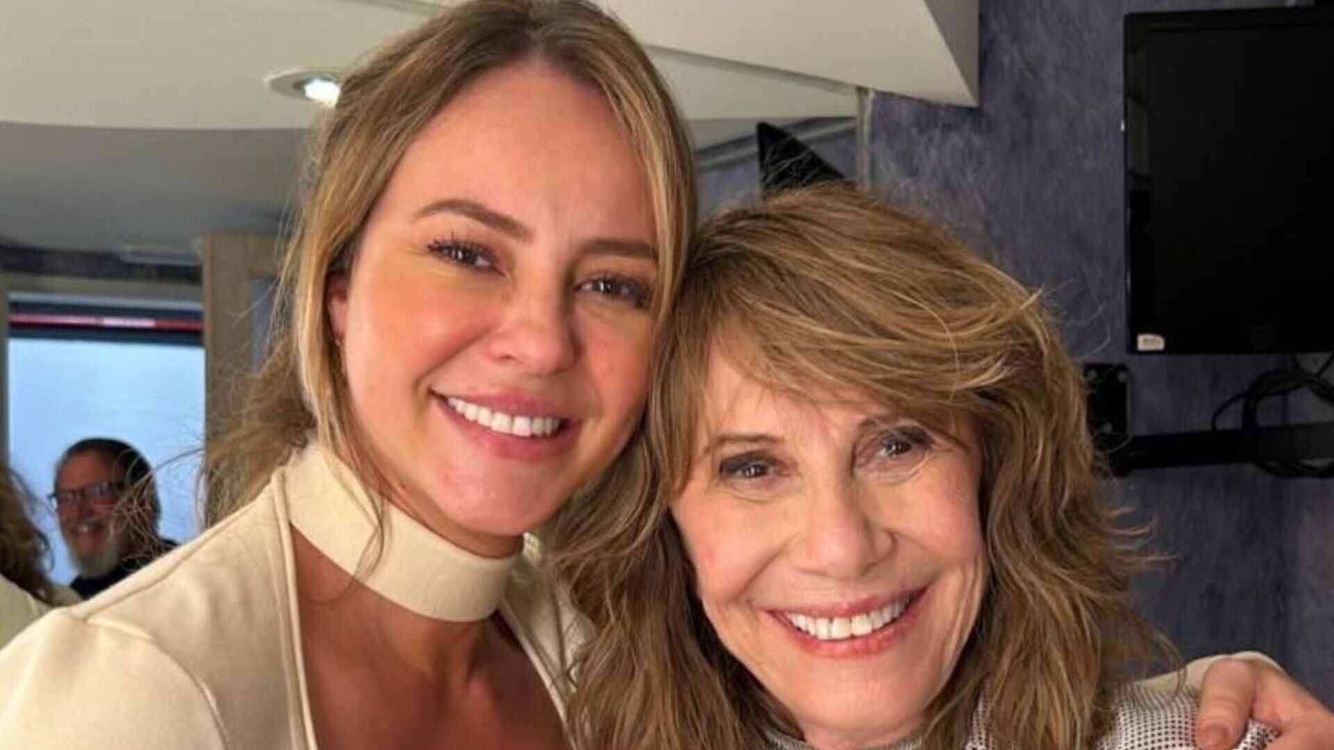 Paolla Oliveira fica abalada com Renata Sorrah e revela acidente: ‘Emocionei’
