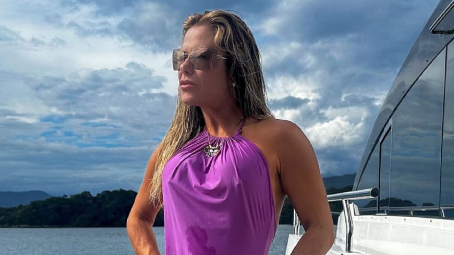 Poliana Rocha encanta internautas com registros durante viagem em família