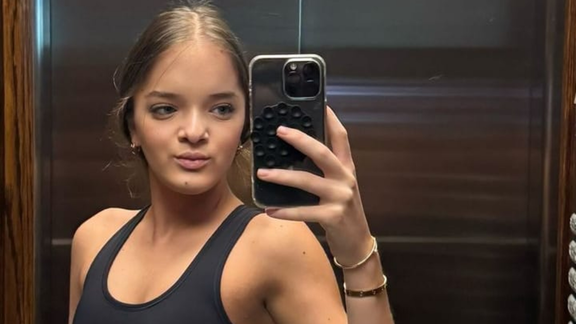 Rafaella Justus chama atenção ao surgir com look de academia