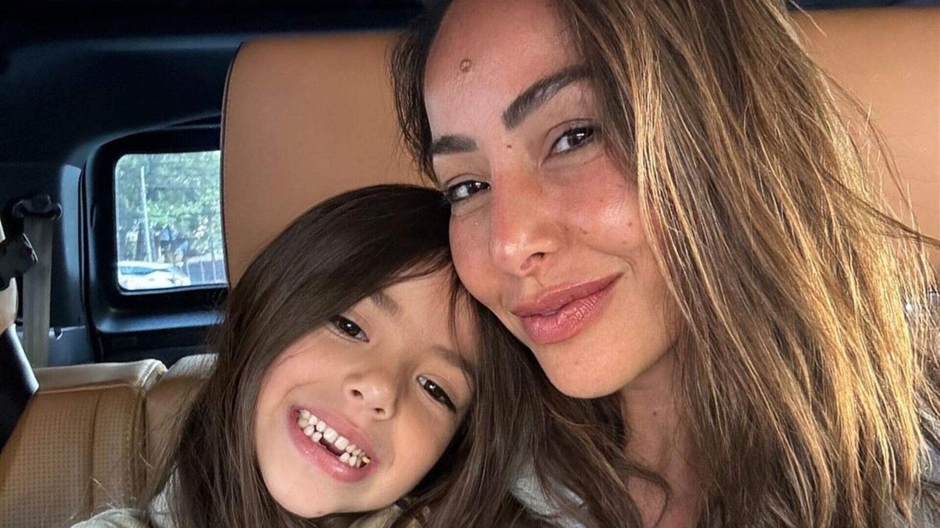 Sabrina Sato fala sobre rotina matinal com Zoe: ‘Caronas inchadas’