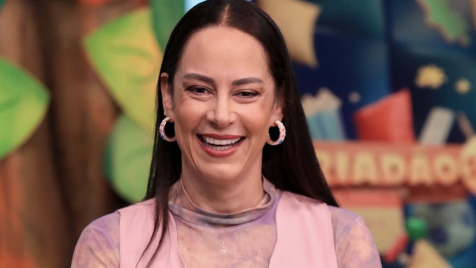 Silvia Abravanel revela que teve 4 mães. Entenda a conta dela
