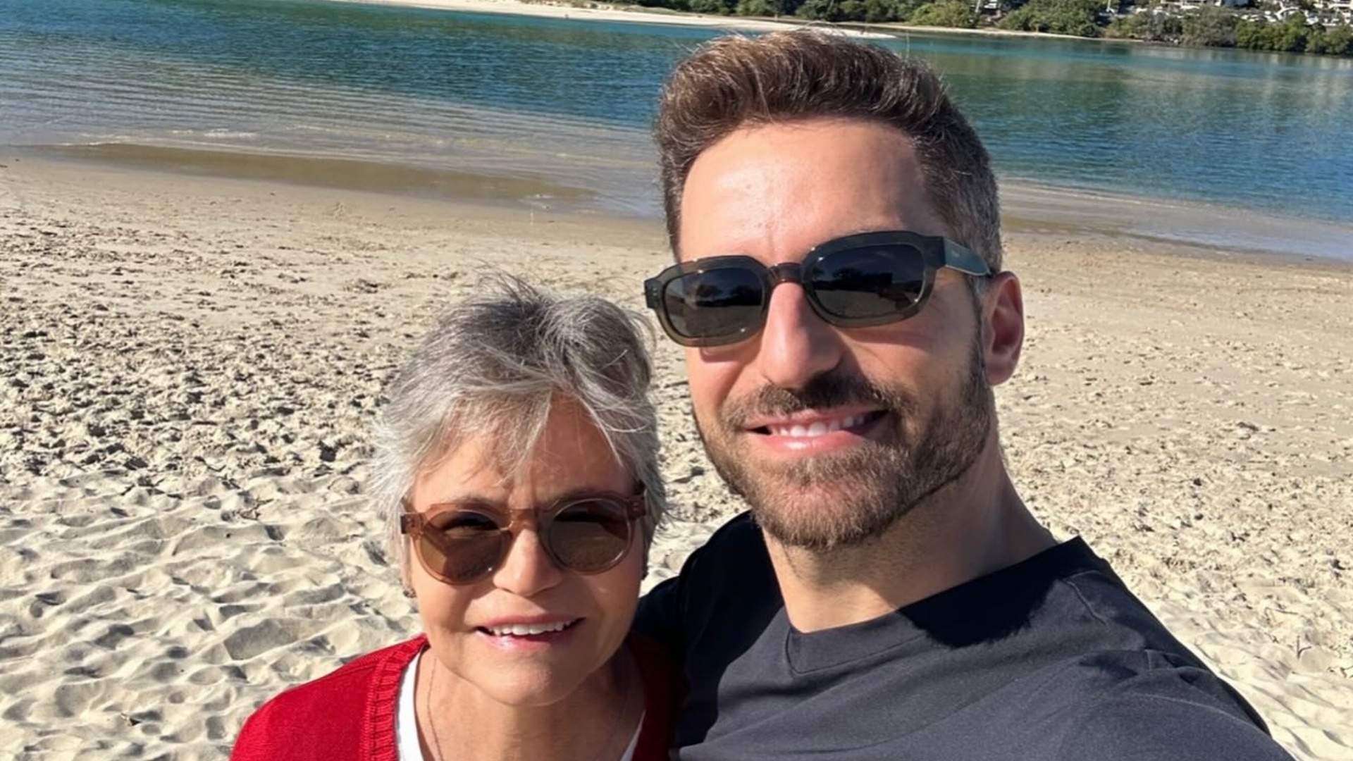Thales Bretas presta homenagem especial para sua mãe: ‘Você é meu sol’
