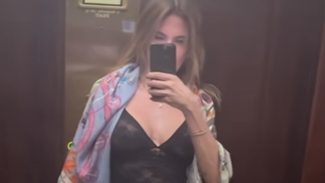 Luciana Gimenez surpreende aposta em look ousado de renda com transparência