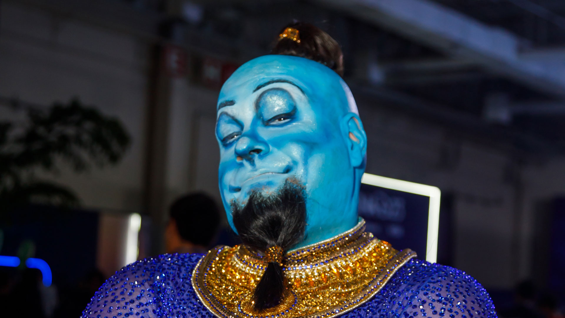 Tiago Abravanel surge irreconhecível em evento da Disney