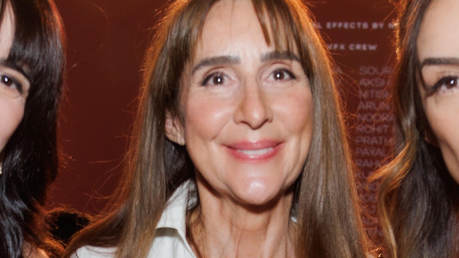 Irmã de Ayrton Senna, Viviane Senna faz rara aparição com as filhas