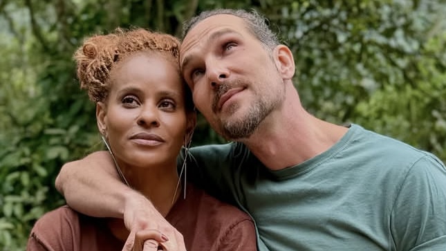 Aline Wirley se declara em aniversário de Igor Rickli: ‘Em todas as vidas’