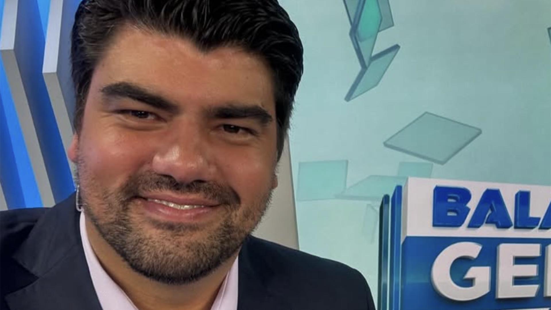 Record demite apresentador André Azeredo, que já foi da Globo