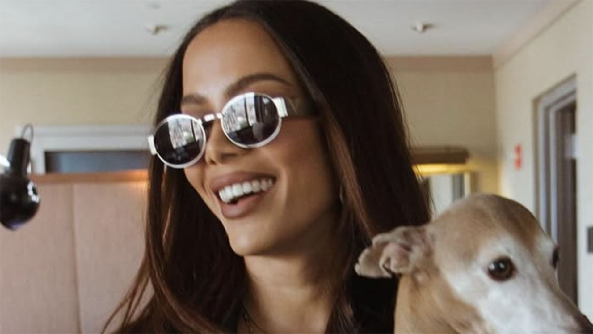 Saiba quanto custa a louça que Anitta escolheu para a ceia de Natal
