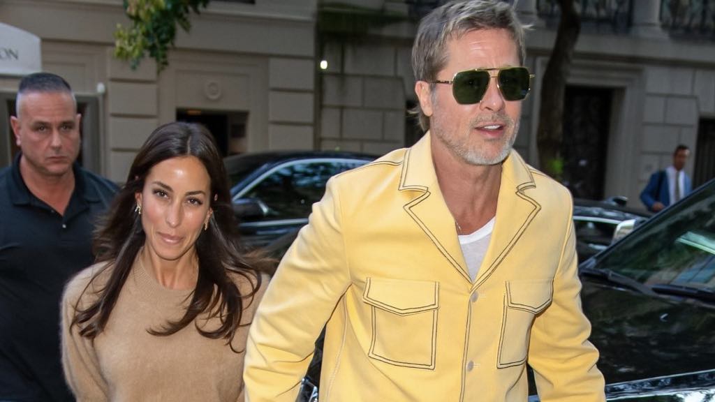 Brad Pitt e namorada se mudam para mansão de R$ 30 milhões e viram vizinhos de Angelina Jolie