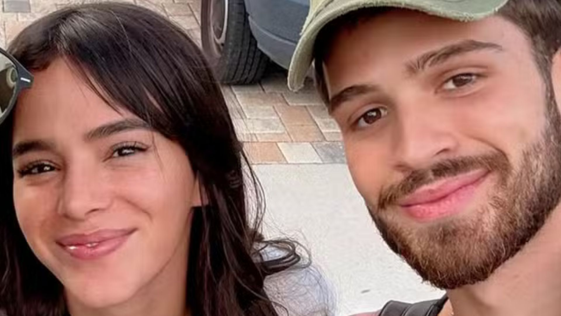 João Guilherme e Bruna Marquezine viajam para Orlando para celebrar o Natal